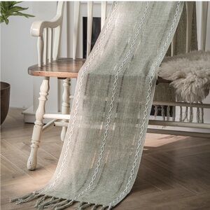 ZAIIVE Geometric Patterned Table Runner, 12x72”
Color: Sage Green